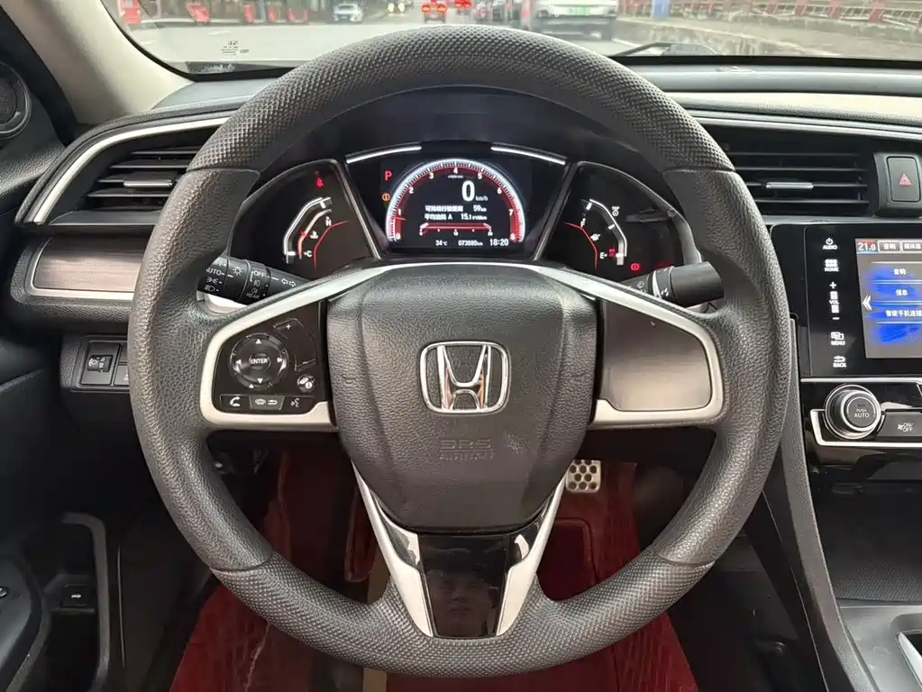 Honda Civic — фото 14