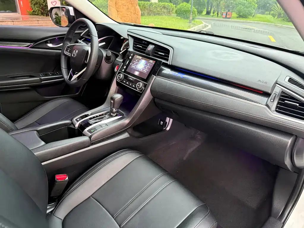 Honda Civic — фото 14