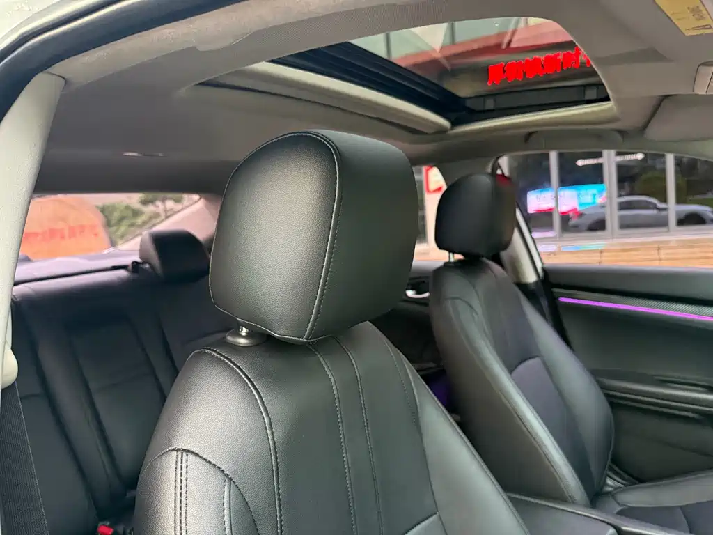Honda Civic — фото 15