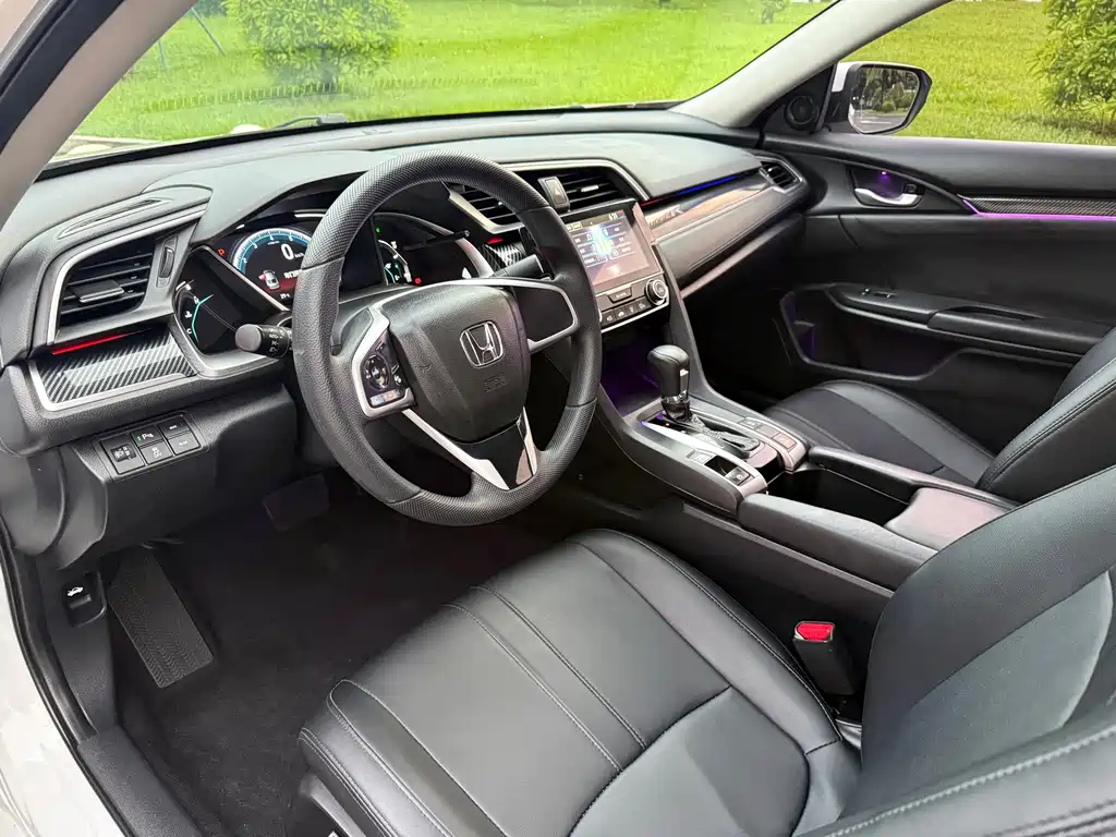 Honda Civic — фото 8