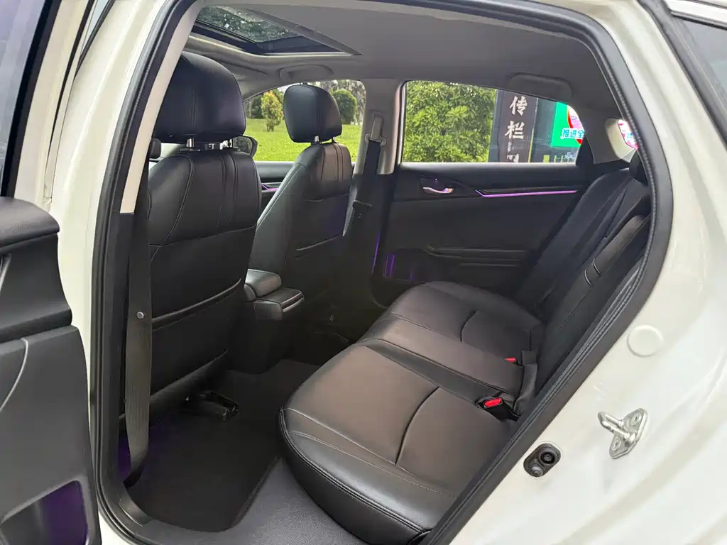 Honda Civic — фото 9