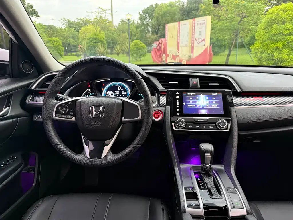 Honda Civic — фото 10
