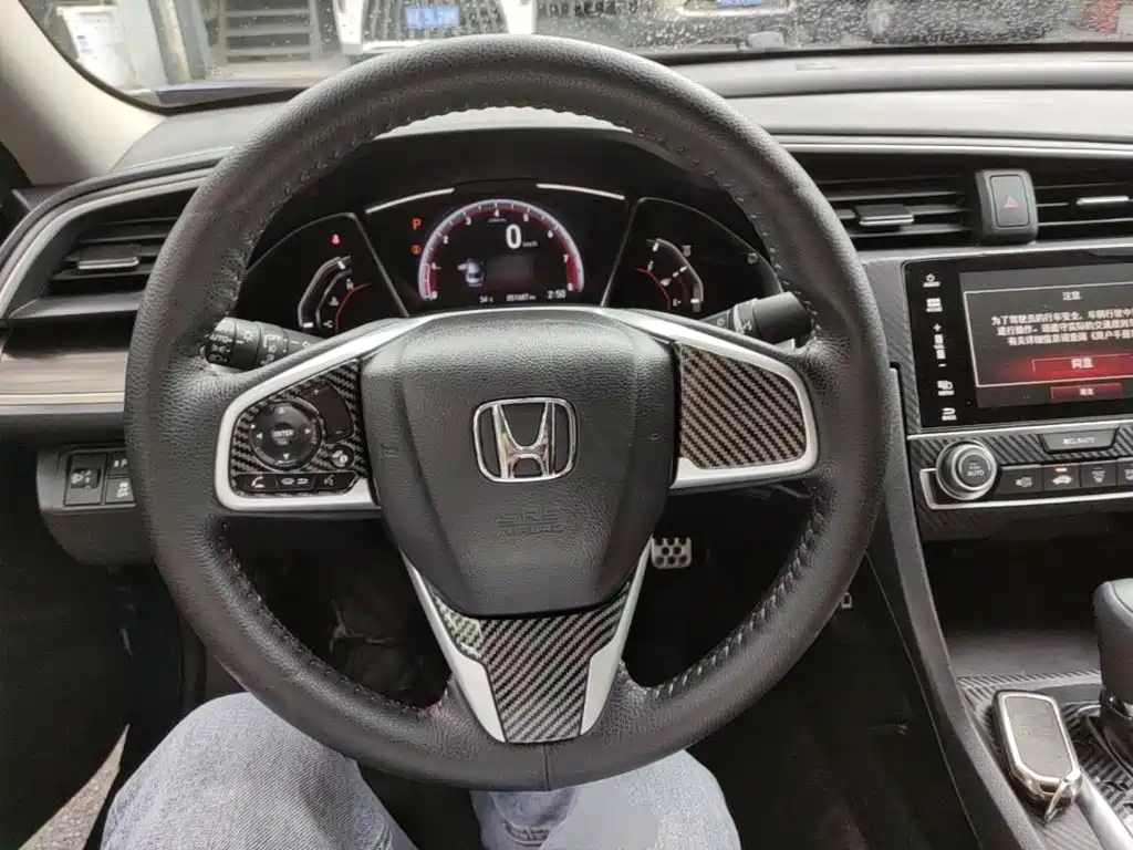 Honda Civic — фото 11