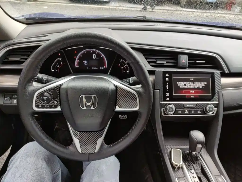 Honda Civic — фото 10
