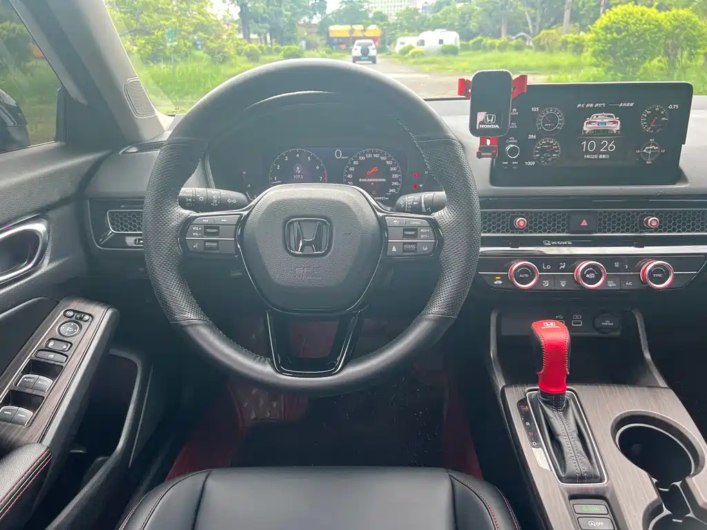 Honda Civic — фото 11