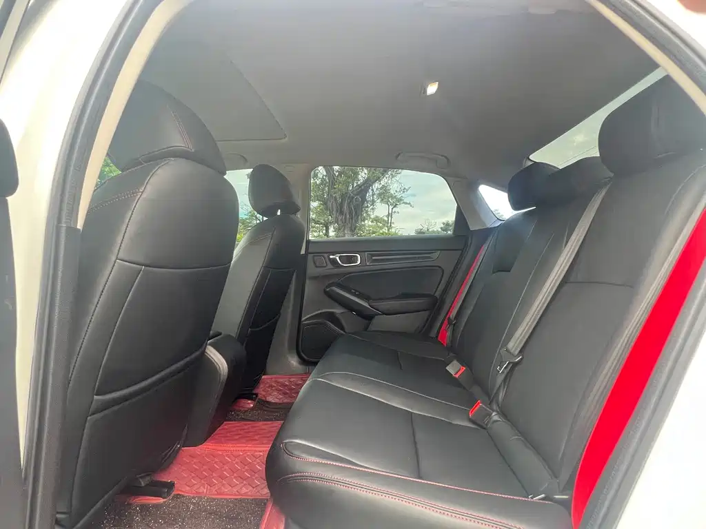 Honda Civic — фото 13