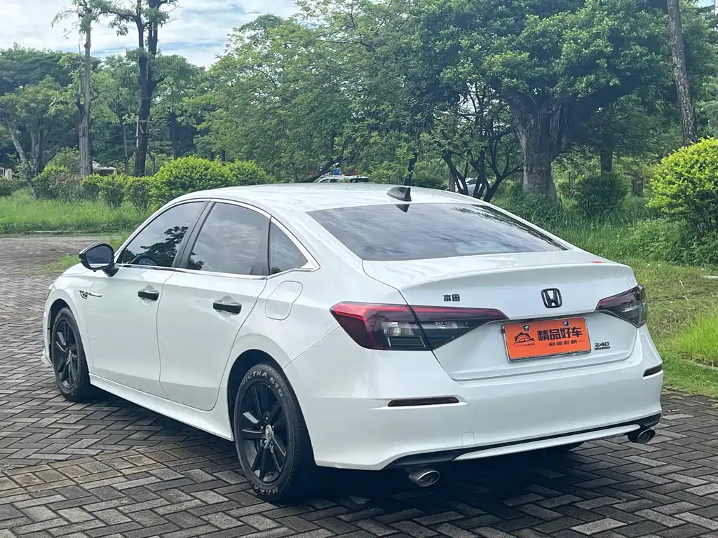 Honda Civic — фото 15