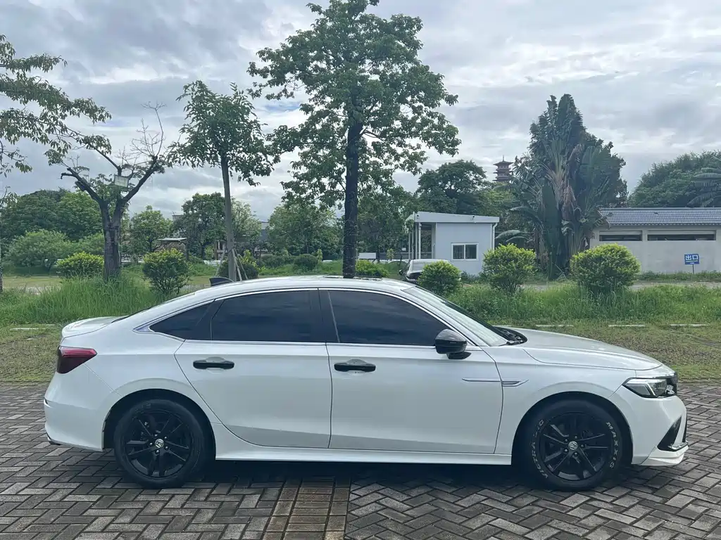 Honda Civic — фото 4