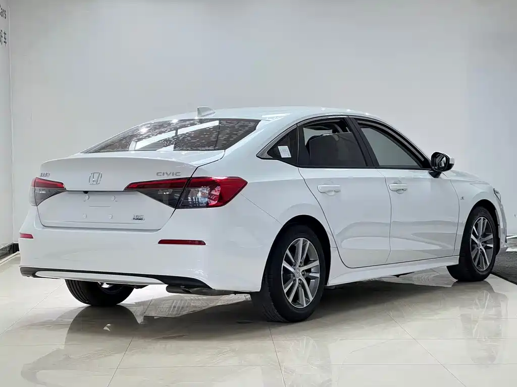 Honda Civic — фото 4