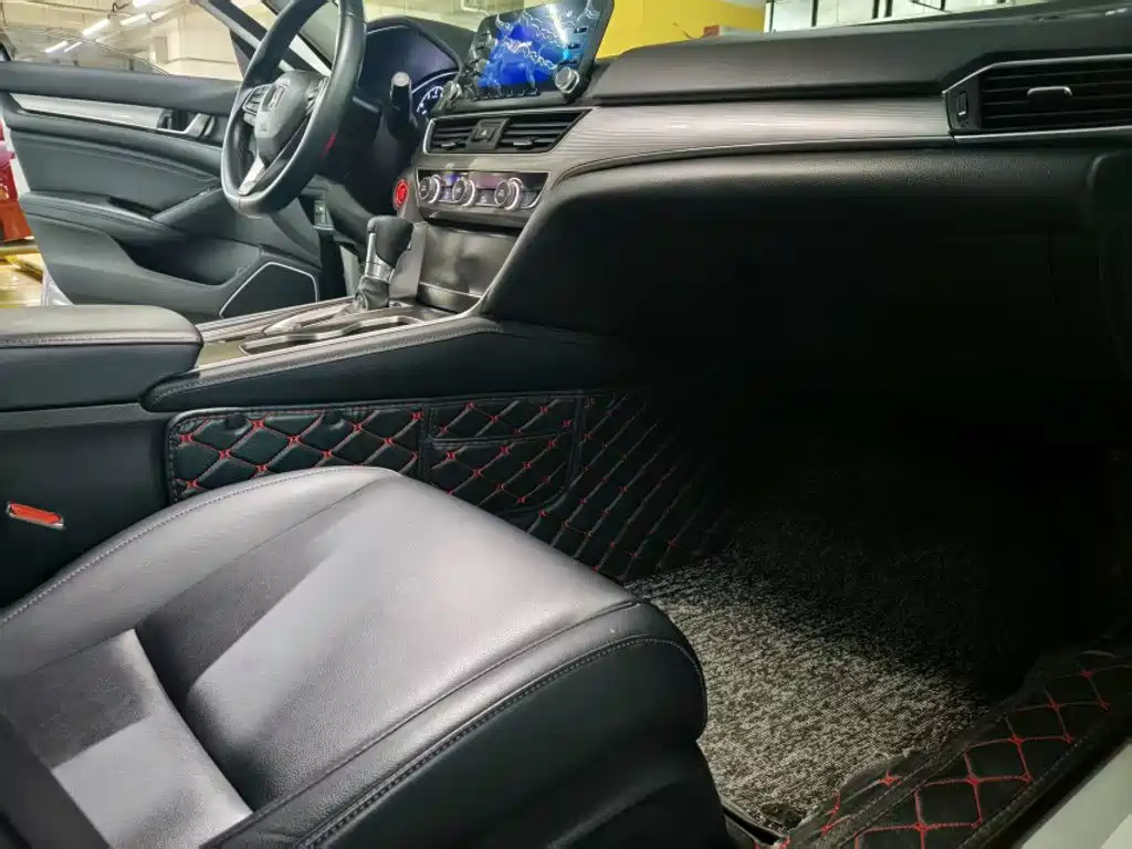 Honda Accord — фото 14
