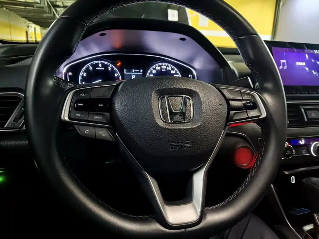 Honda Accord — фото 7