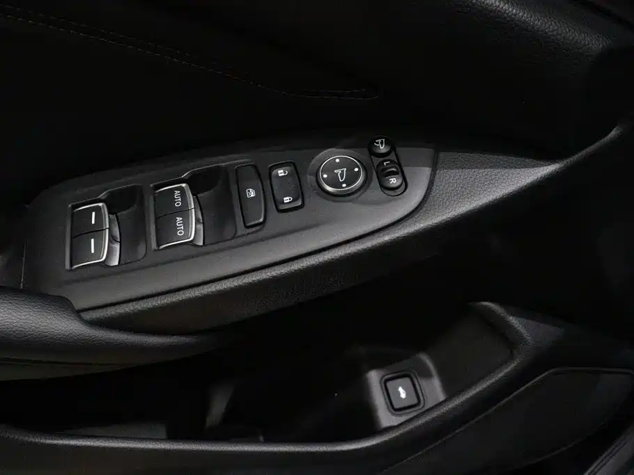 Honda Accord — фото 18