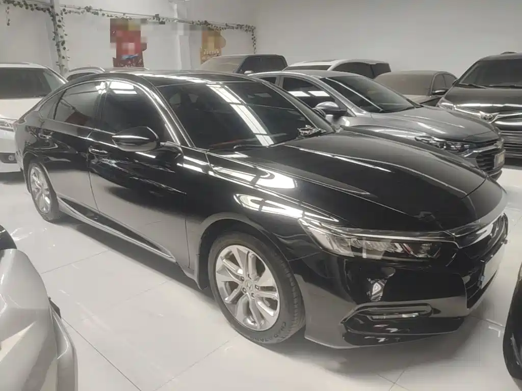 Honda Accord — фото 22