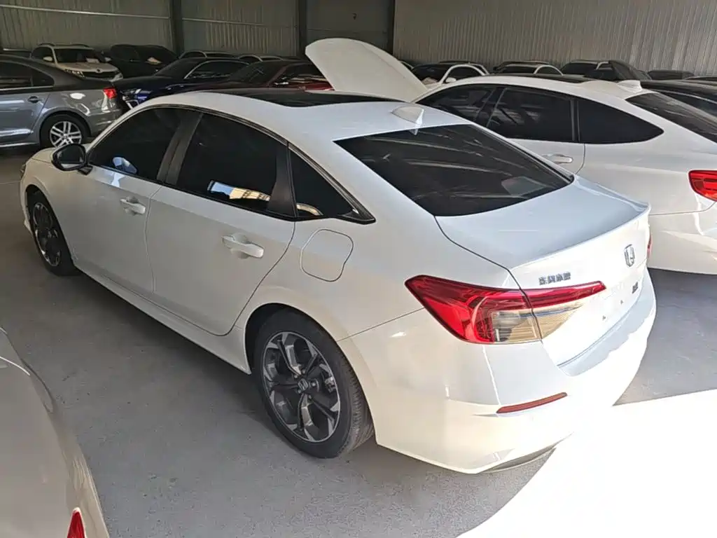 Honda Civic — фото 5