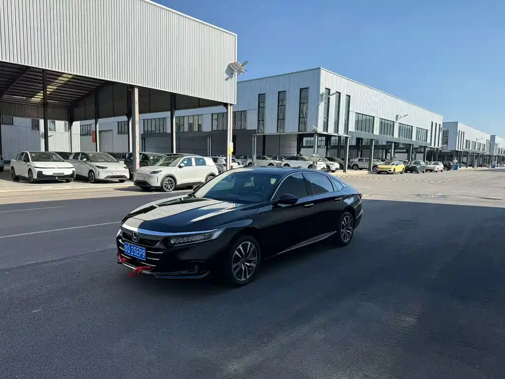 Honda Accord — фото 2