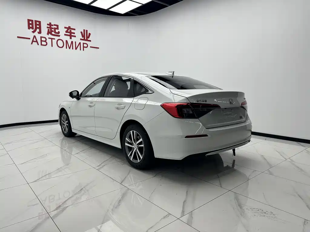 Honda Civic — фото 8