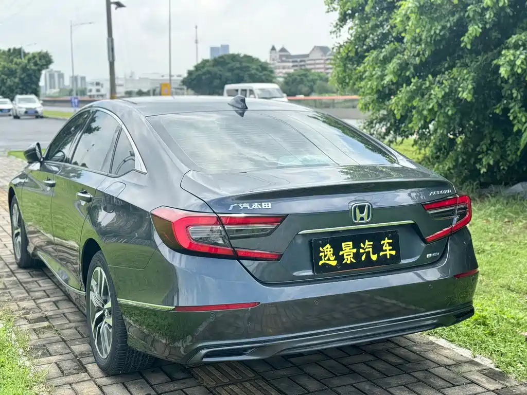 Honda Accord — фото 14