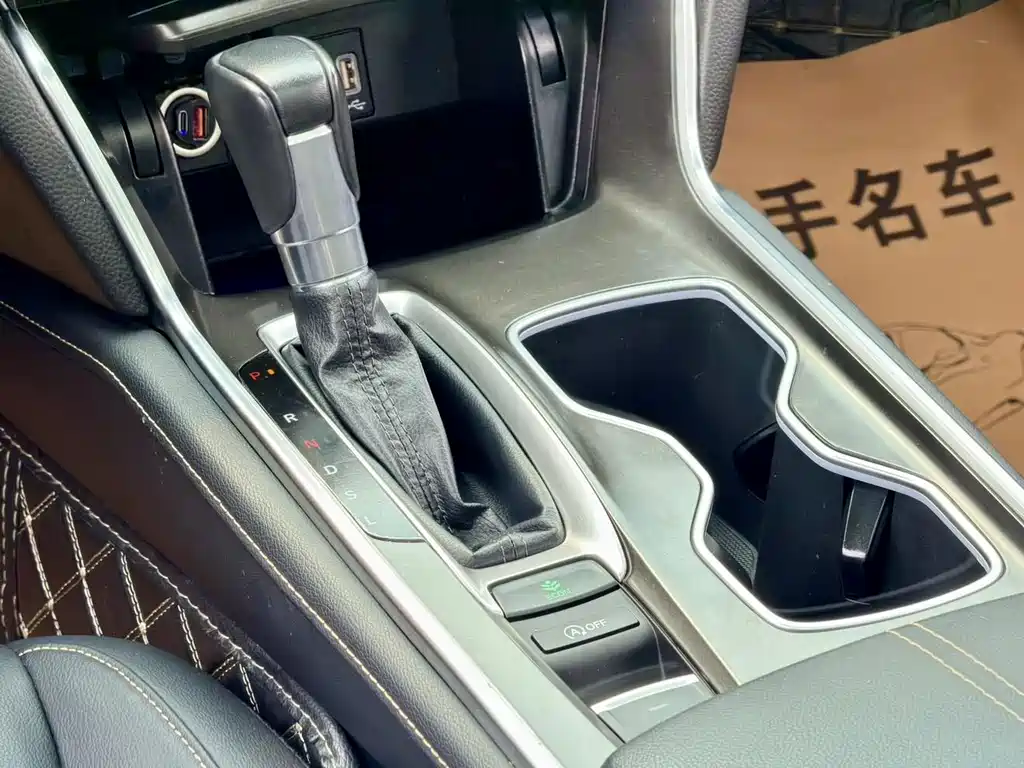 Honda Accord — фото 14