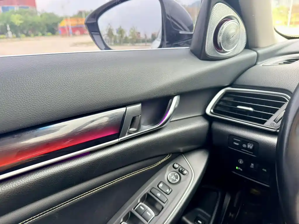 Honda Accord — фото 21