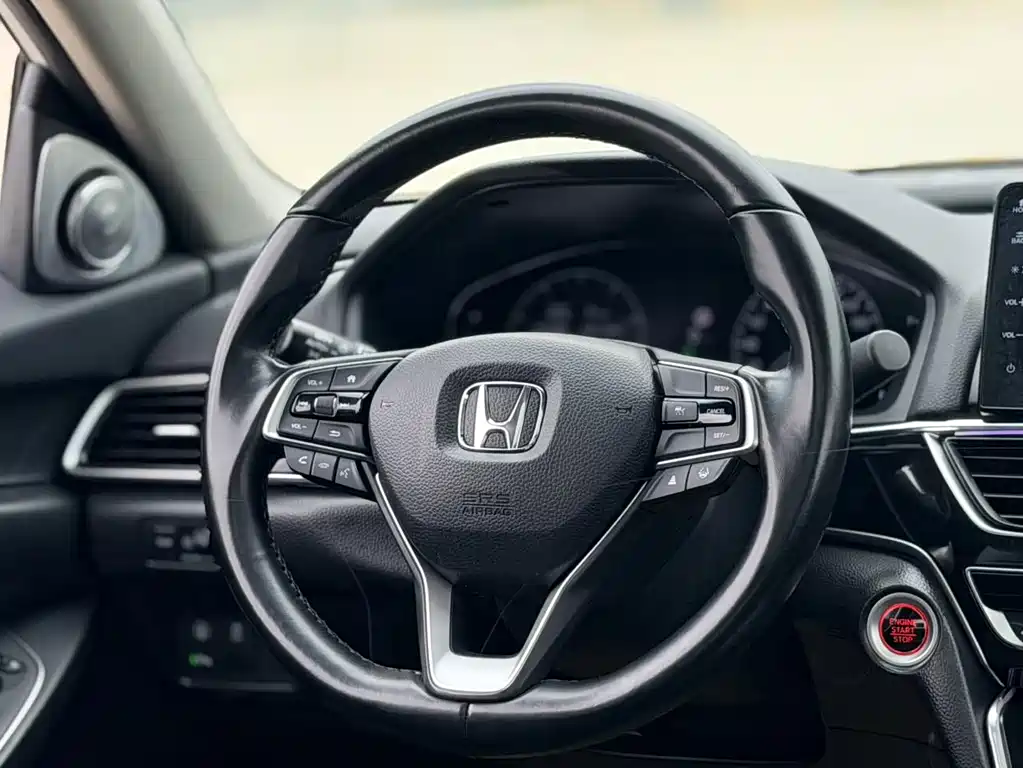Honda Accord — фото 24