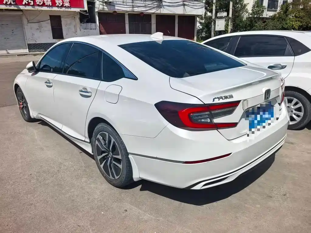 Honda Accord — фото 2