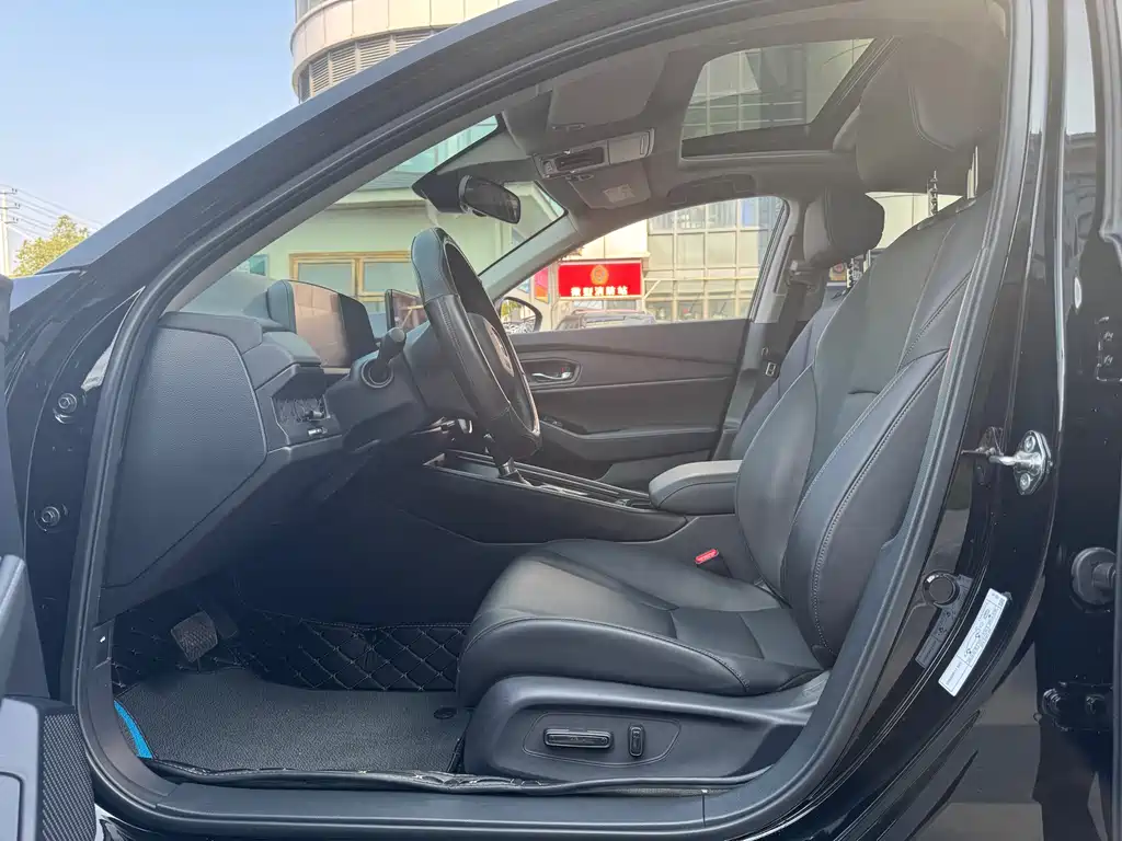 Honda Accord — фото 11
