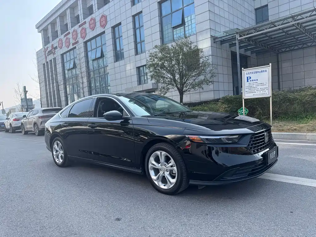 Honda Accord — фото 3