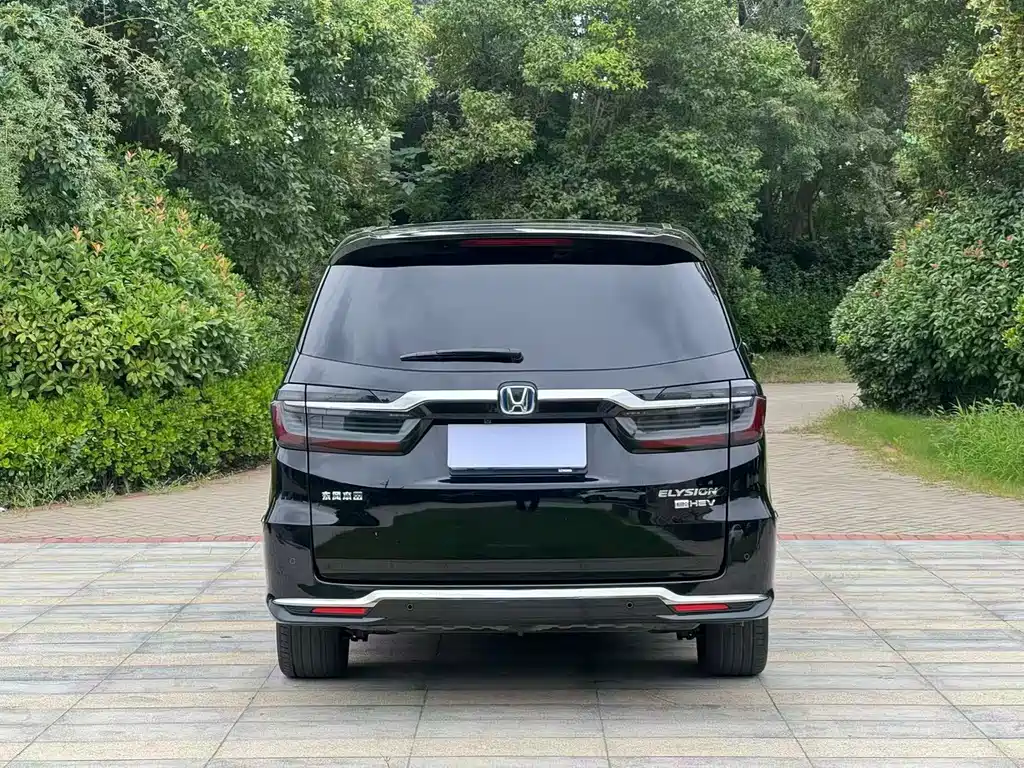 Honda Elysion — фото 9