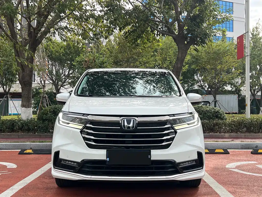 Honda Odyssey — фото 2