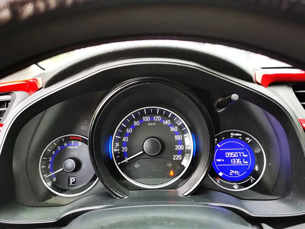 Honda Fit — фото 9