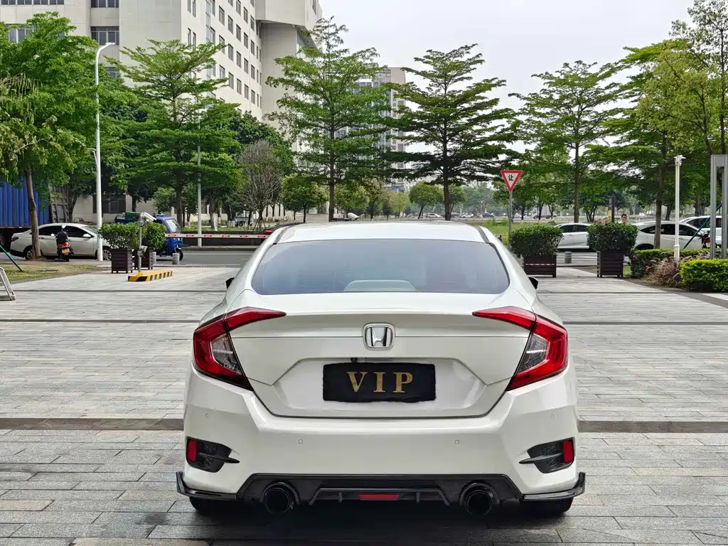 Honda Civic — фото 13