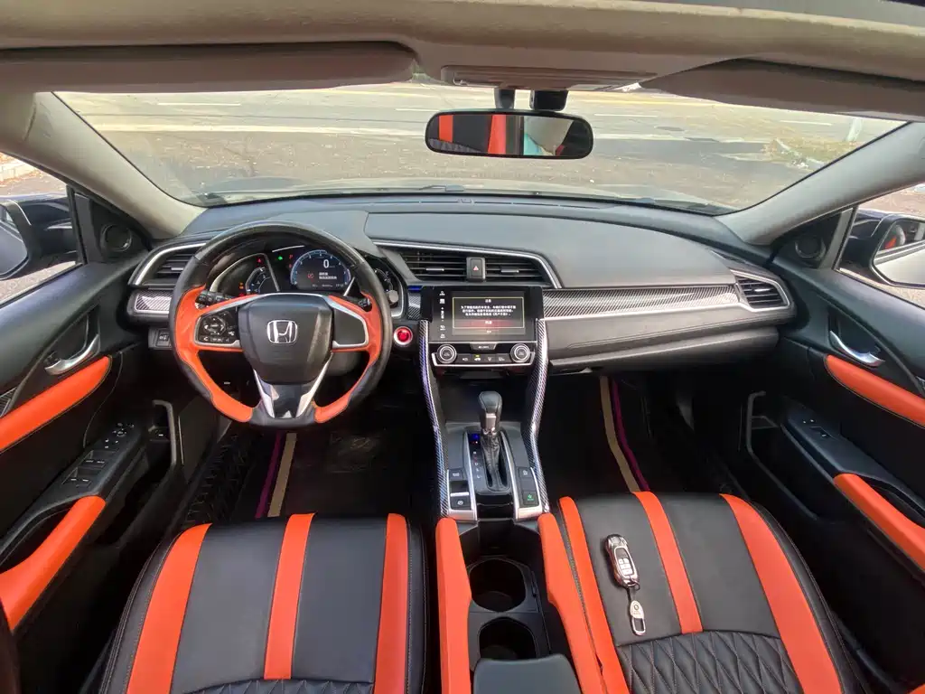 Honda Civic — фото 7
