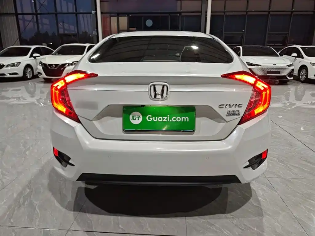 Honda Civic — фото 6