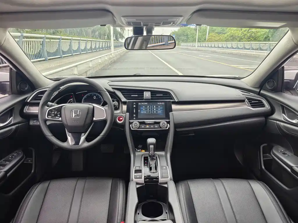 Honda Civic — фото 10