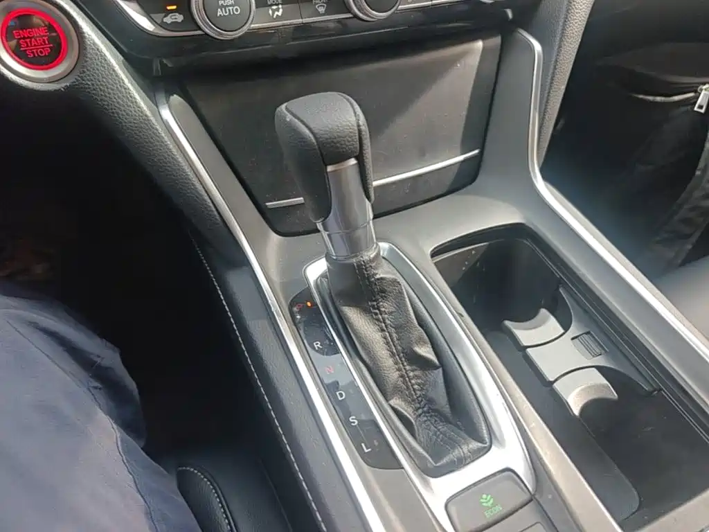 Honda Inspire — фото 14