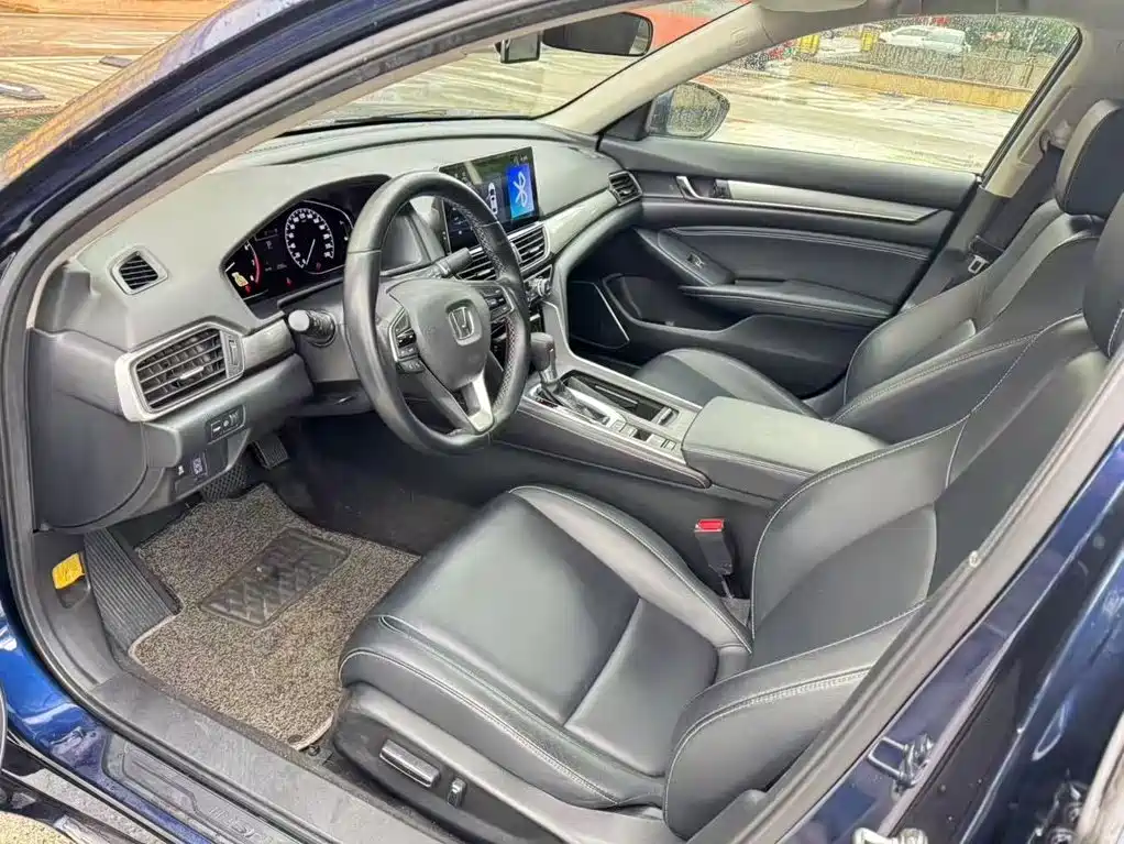 Honda Inspire — фото 15