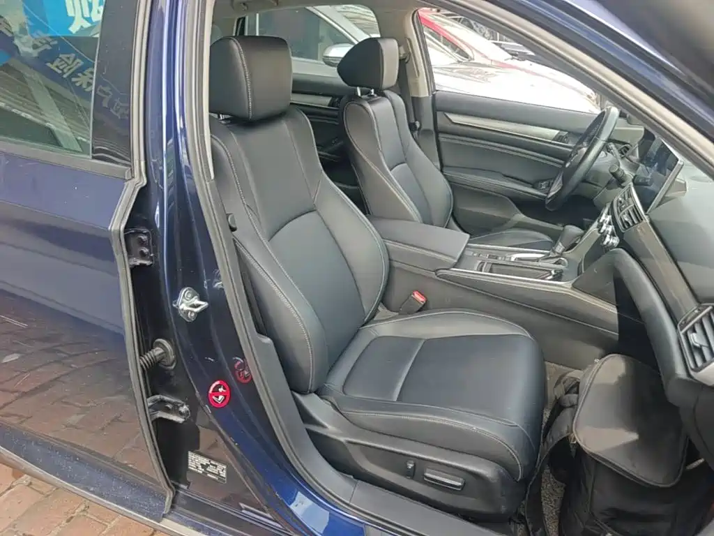 Honda Inspire — фото 25