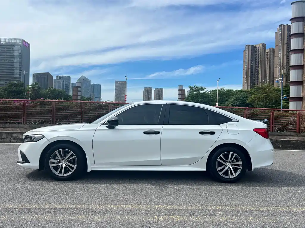Honda Civic — фото 3