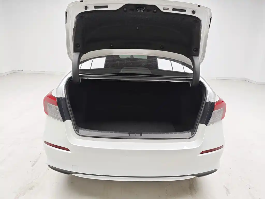 Honda Civic — фото 10