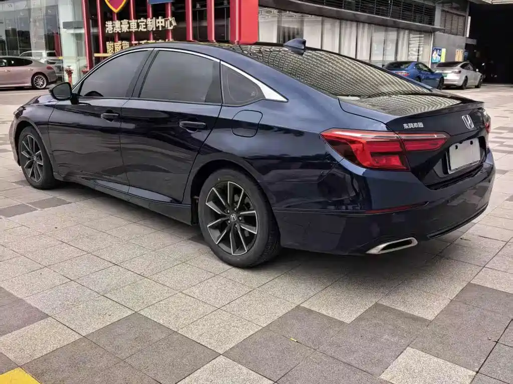 Honda Inspire — фото 10
