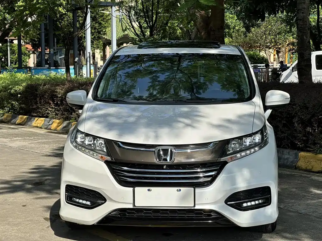 Honda Odyssey — фото 2