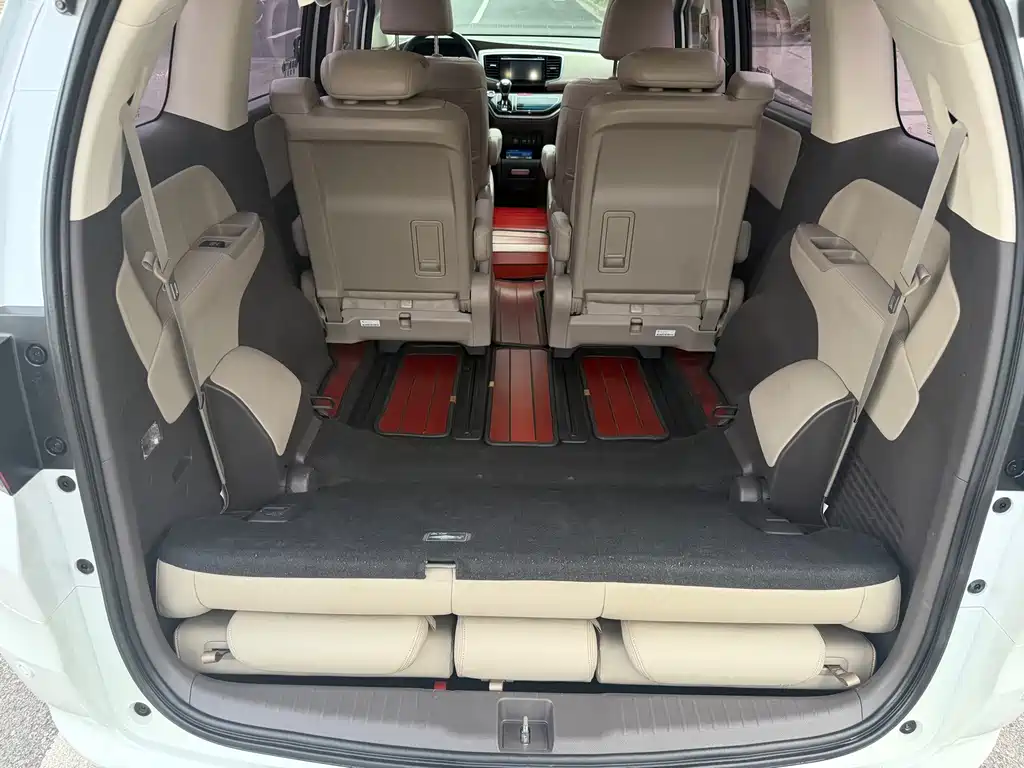 Honda Odyssey — фото 18