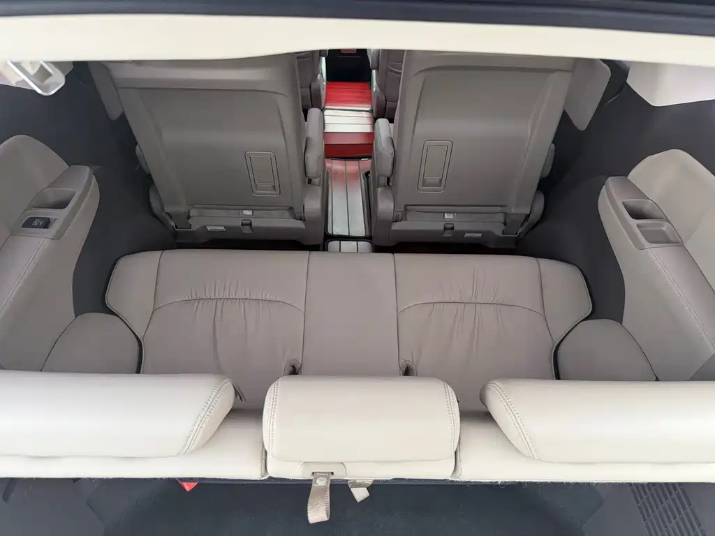 Honda Odyssey — фото 19