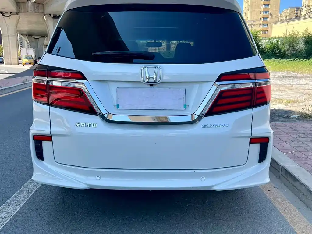 Honda Elysion — фото 4