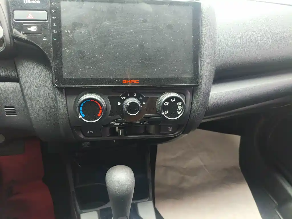 Honda Fit — фото 7