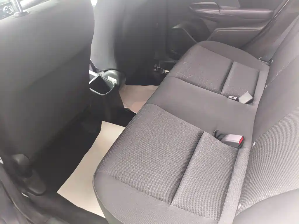 Honda Fit — фото 9