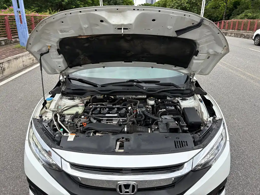 Honda Civic — фото 8