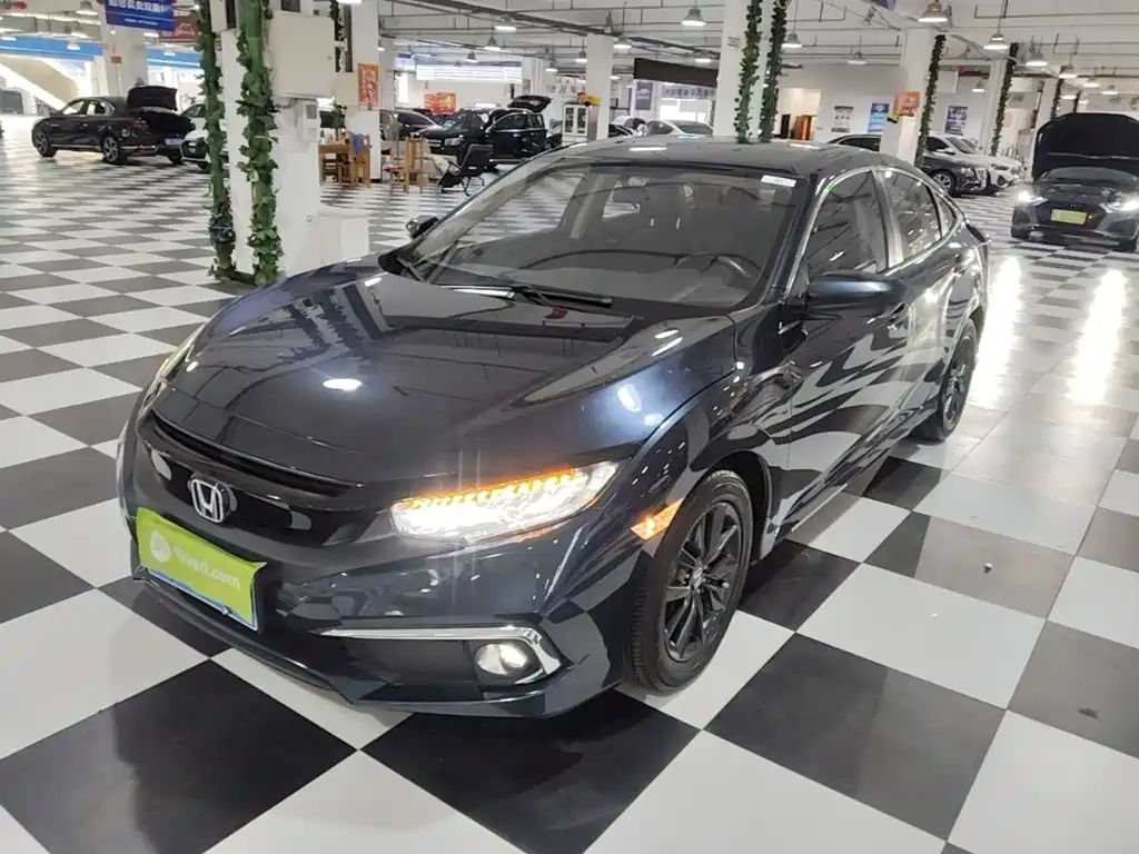 Honda Civic — фото 2