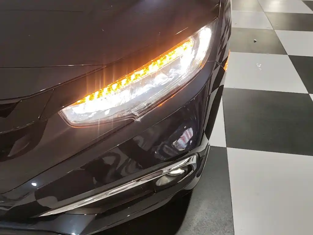 Honda Civic — фото 24