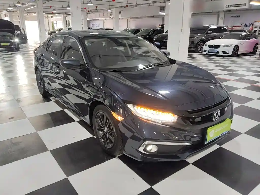 Honda Civic — фото 4